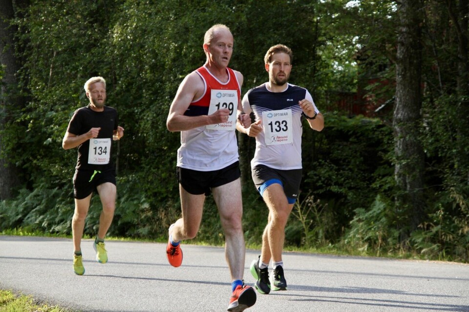 Joachim Tranvåg vant 10 km i Ålesund Sommerkarusell 5km_teten