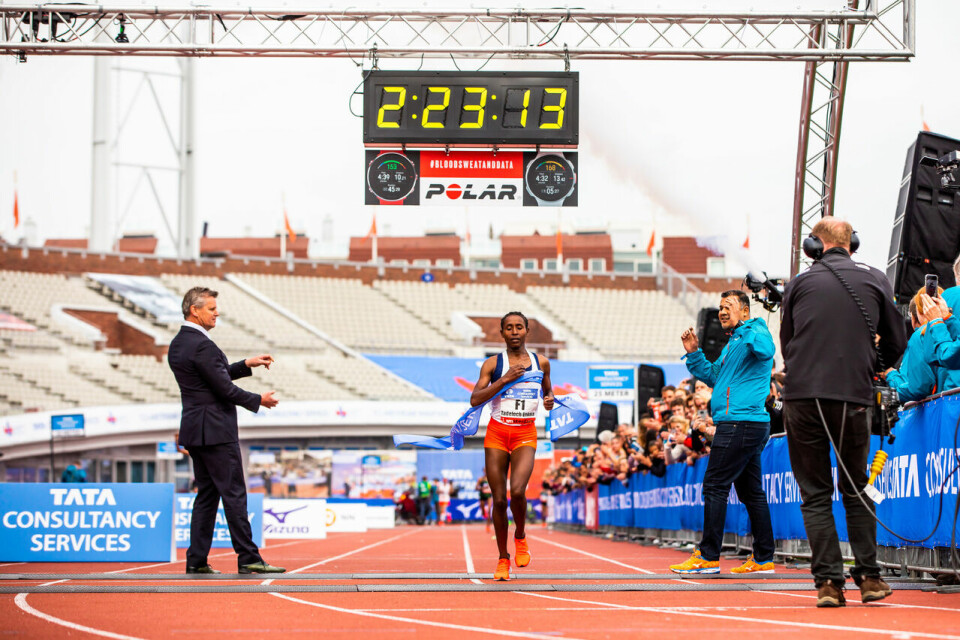 Cherono løp tidenes raskeste maraton i Nederland - i Amsterdam søndag Tadelech_Bekele_1280x853.jpg