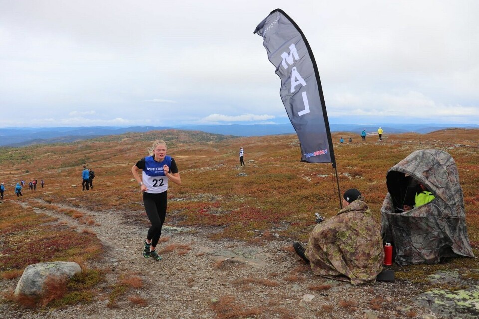 Mariann Roe på de siste meterne på Bjødalskampen. (Foto fra arrangørens facebookside) Mariann Roe på de siste meterne på Bjødalskampen. (Foto fra arrangørens facebookside)