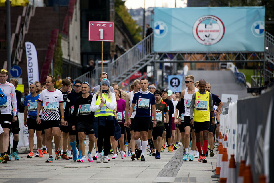 Klart for start i den 40. utgaven av Oslo Maraton. (Foto: Arvid Klokk) Klart for start i den 40. utgaven av Oslo Maraton. (Foto: Arvid Klokk)