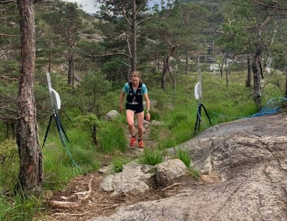 Sara-Rebekka Færø Linde og Andreas Penne Nygård vant rekordstort Lysefjorden Inn Elise_Hay_Opsahl_7km_tet (706x543).jpg