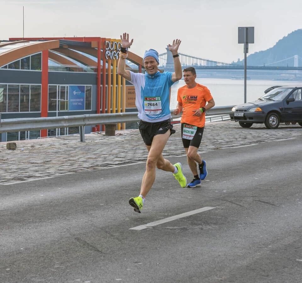 Gode norske prestasjoner i Budapest Marathon budapest-marathon-nils-hjelle.jpg