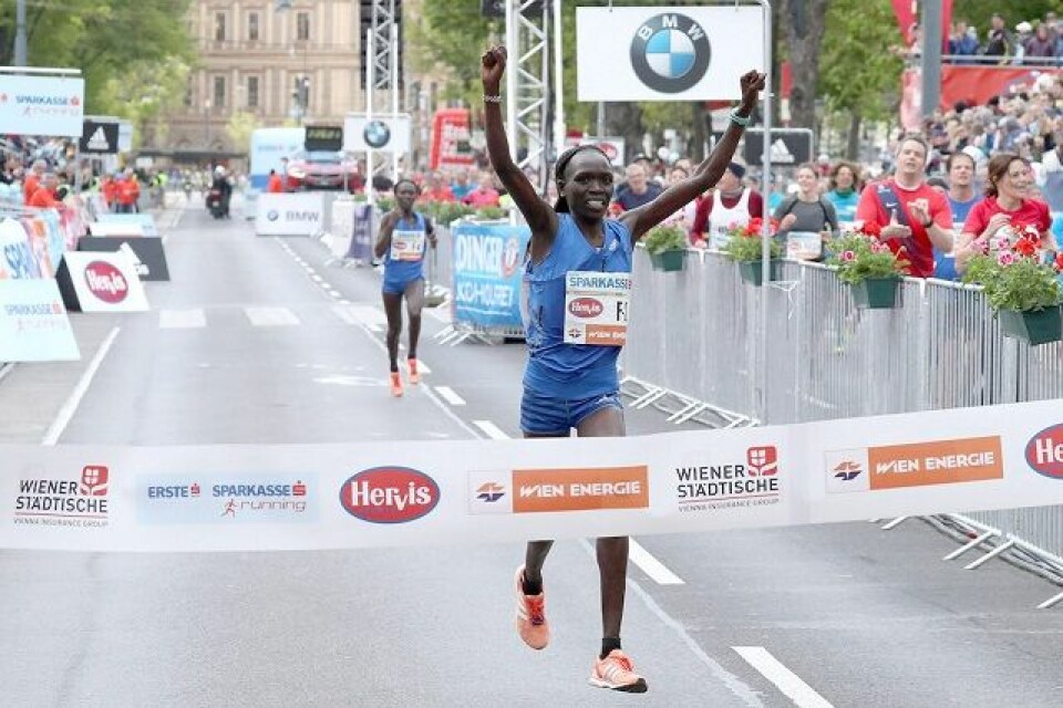 Nancy Kiprop vinner i Wien på 2.24.20. (Foto: Vienna City Marathon) Nancy Kiprop vinner i Wien på 2.24.20. (Foto: Vienna City Marathon)