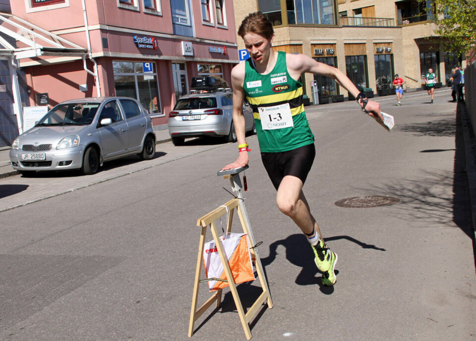 NTNUI vant NM-stafetten i sprintorientering 03_3etappe.jpg