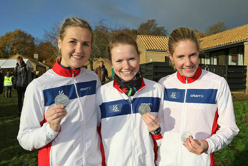 Pernilla Epland om bakgrunnen for de gode resultatene Tre norske jenter som kan reise hjem fra Danmark med en sølvmedalje: Pernilla Epland, Karoline Holsen Kyte og Maria Wågan.