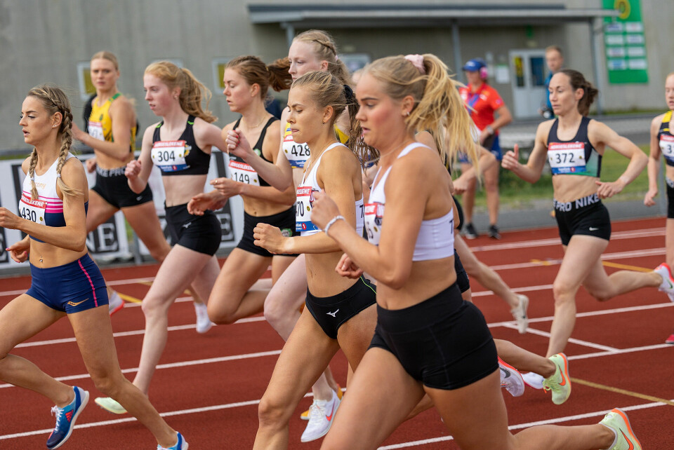 Live Solheimdal perset enda en gang - lørdag på 1500 m i Norgeslekene 1500m_kvinner_start_foto_Samuel_Hafsahl_1920_8U3A8252.jpg