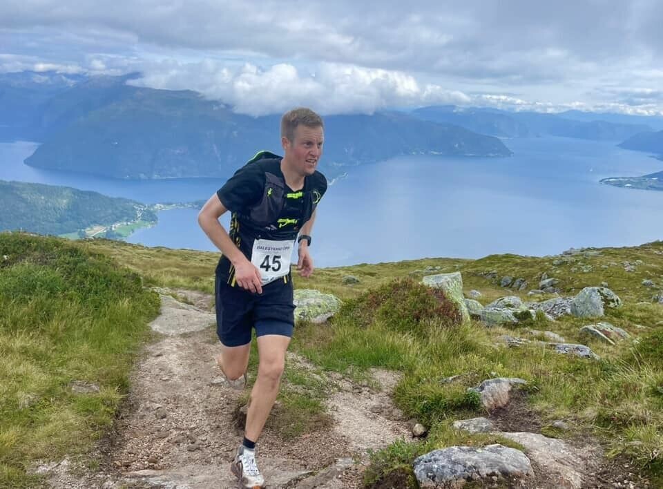 Sterkt herrefelt i Balestrand Opp Torstein Tengsareid.jpg