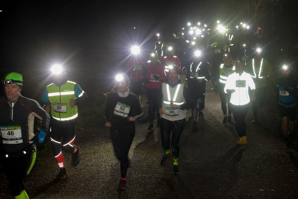 I Silva Night Run løpes det i terrenget med hodelykt i kveldsmørket. Her fra Silva Night Run i Bergen forrige uke. (Illustrasjonsfoto: Arne Dag Myking) I Silva Night Run løpes det i terrenget med hodelykt i kveldsmørket. Her fra Silva Night Run i Bergen forrige uke. (Illustrasjonsfoto: Arne Dag Myking)