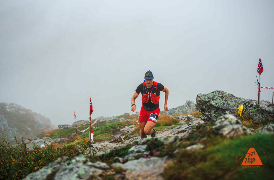 VM-utsettelsen gir en ny mulighet til å løpe terreng-VM for årets norgesmester Tobias Dahl Fenre - som i februar vil være opptatt som smøresjef for skiskytterne i OL. (Foto: Molde 7-topper) VM-utsettelsen gir en ny mulighet til å løpe terreng-VM for årets norgesmester Tobias Dahl Fenre - som i februar vil være opptatt som smøresjef for skiskytterne i OL. (Foto: Molde 7-topper)