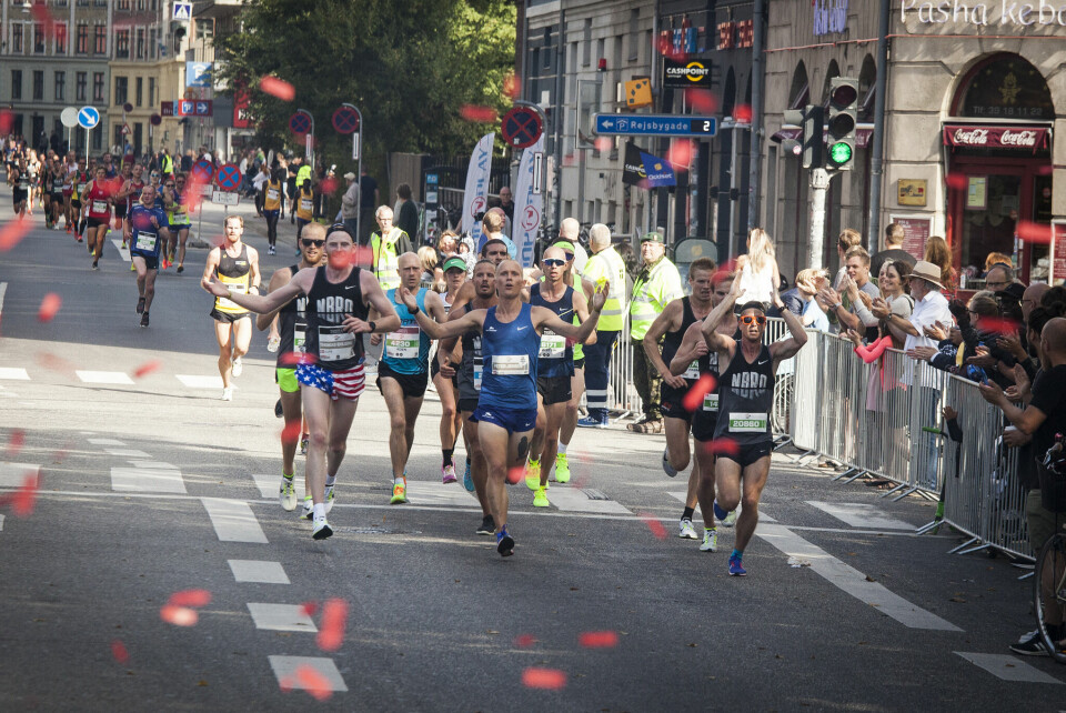 Kenyansk lekegrind i CPH Half der Asbjørn E. Persen løp på 1:04:53 Copenhagen Half Marathon 2016 - 3.jpg