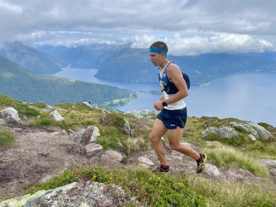 Sterkt herrefelt i Balestrand Opp Geir Steig.jpg