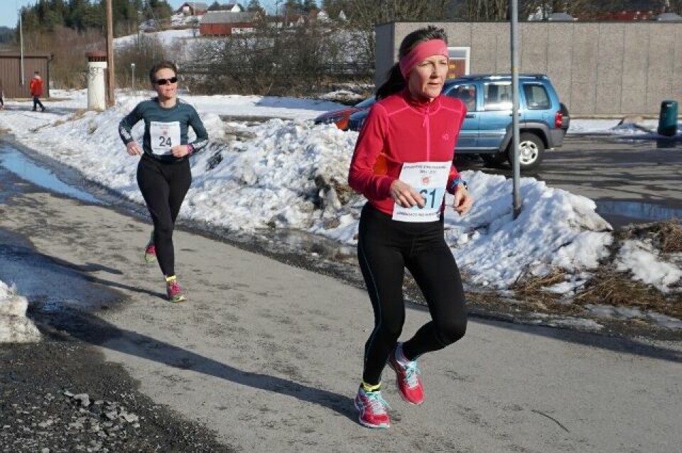 Udø Pedersen og Skrove Falch vant i solskinnet på Lørenskog DSC00339 (640x425).jpg