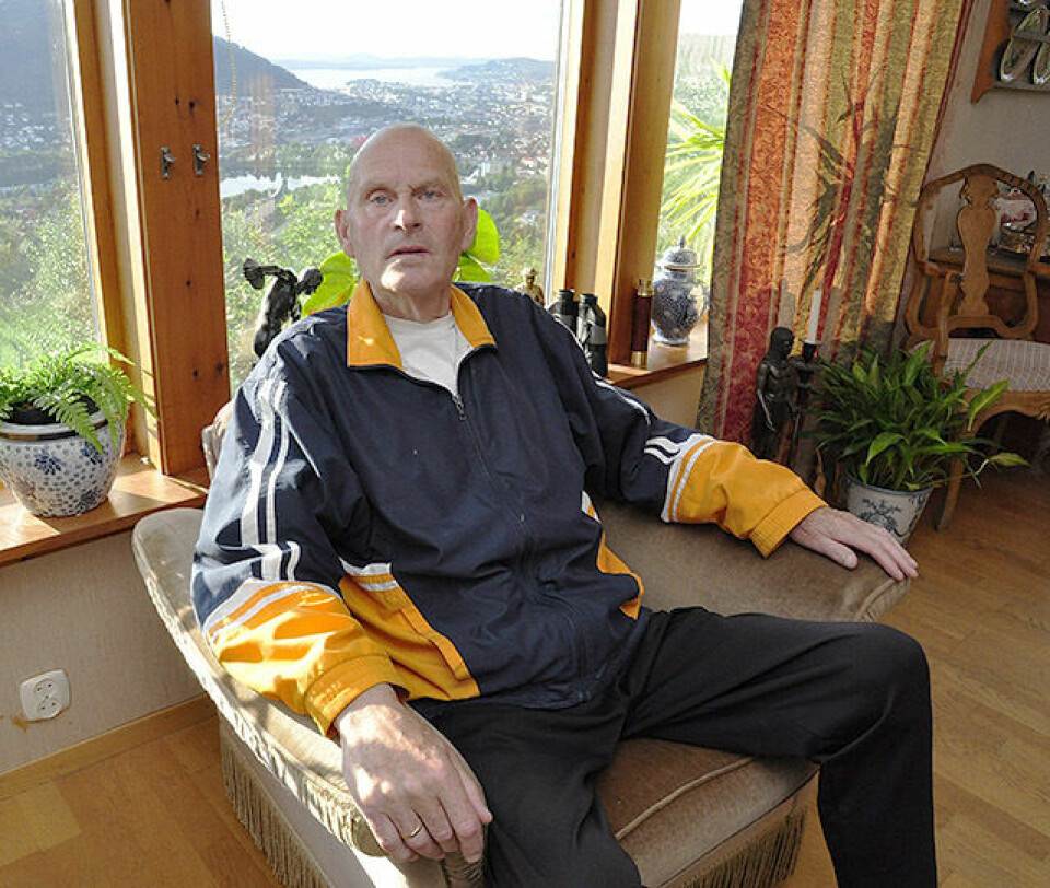 Jernmannen Hans Jacob Berntsen (75) er død Hans_Jacob_Berntsen_i_stolen.jpg