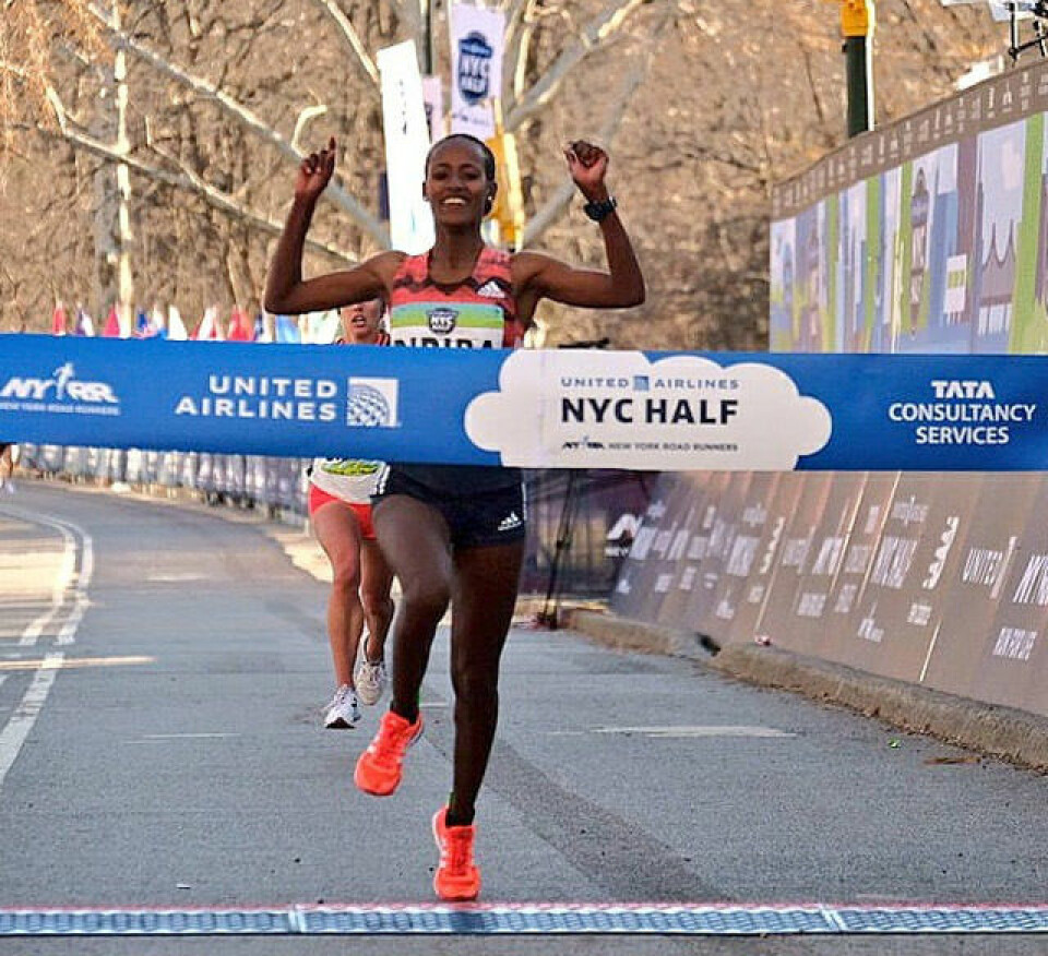 3. plass til Bjerkeli Grøvdal i New York Halvmaraton Buze_Deriba.jpg