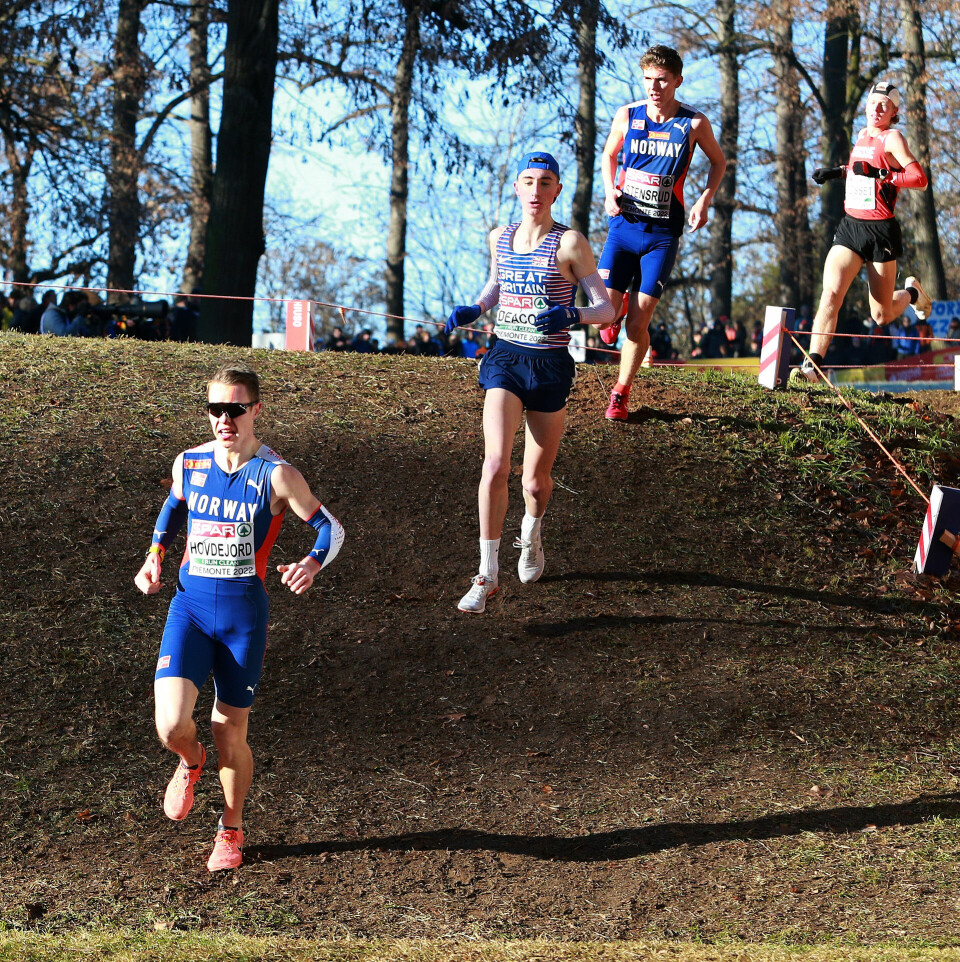 Oppdatert: Siste om Abdullahi Rabi. Dramatikk da Esten Hauen ble 7. mann i U20 i EM 2600m_Hovdejord_Stensrud_AZ3T2242.jpg