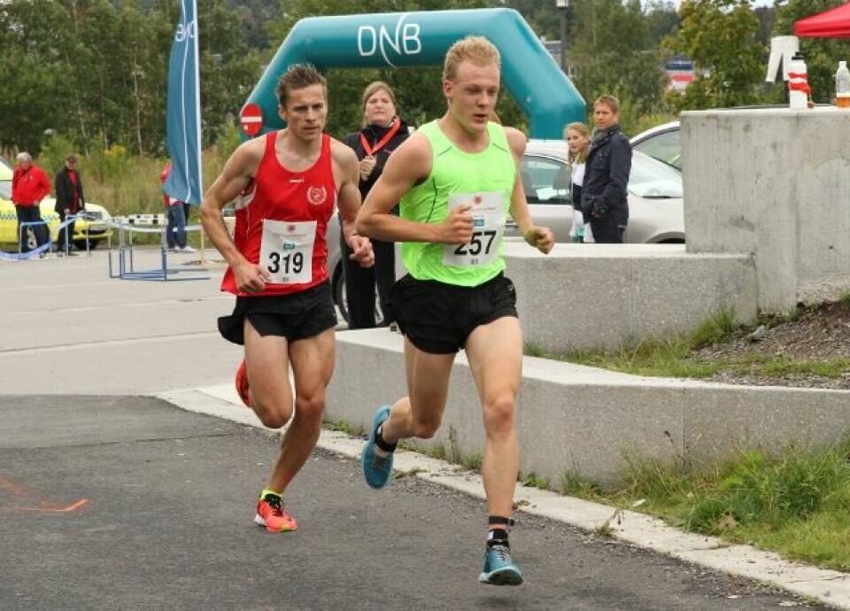 Morten Hansen i mer sommerlige omgivelser på Lørenskogløpet 2015 der han ble nummer 2 etter Janis Arsenikovs. (Foto: Olav Engen) Morten Hansen i mer sommerlige omgivelser på Lørenskogløpet 2015 der han ble nummer 2 etter Janis Arsenikovs. (Foto: Olav Engen)
