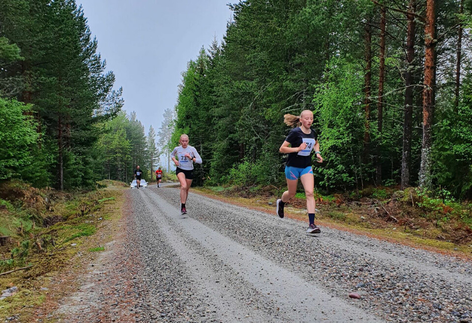 Ingvild Horgen avgjør duellen mot søsteren Astrid Horgen. (Foto: Rune Romnes) Ingvild Horgen avgjør duellen mot søsteren Astrid Horgen. (Foto: Rune Romnes)