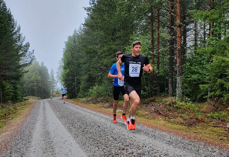 Nytt motbakkeløp i Sport1-karusellen Michale reinboth og Lars Erik Gjerloew i kamp om 3 plassen.jpg