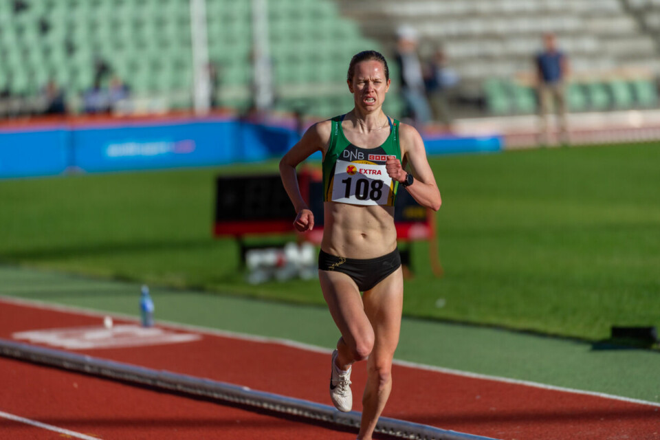 Silje Fjørtoft løper inn til seier på kvinnenes 3000 meter på Bislett. (Foto: Samuel Hafsahl) Silje Fjørtoft løper inn til seier på kvinnenes 3000 meter på Bislett. (Foto: Samuel Hafsahl)