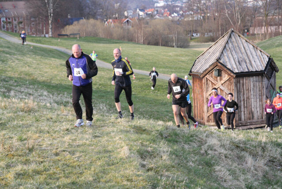 Solskinn over HBIK-Karusell åpningen