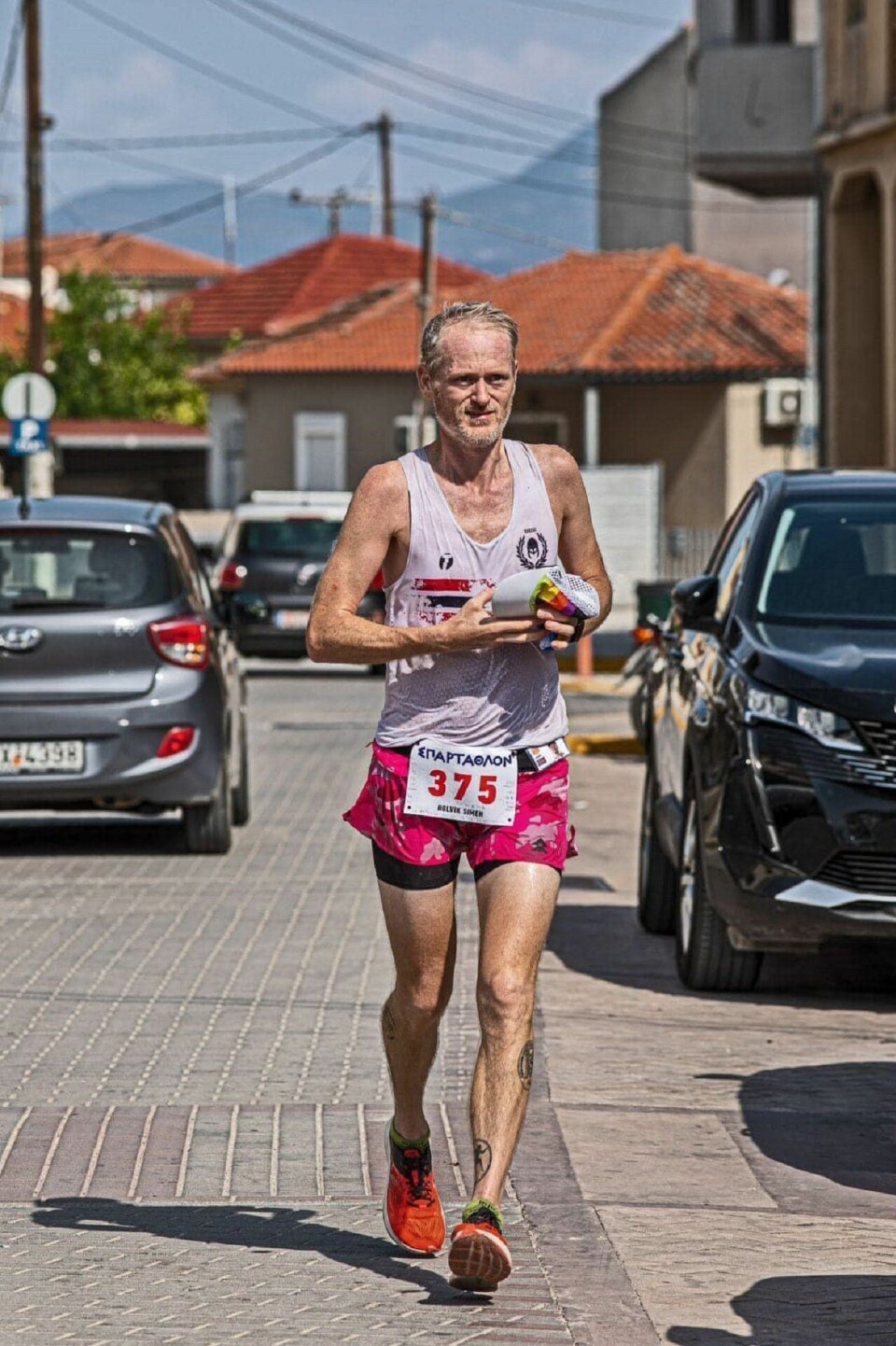 Simen Holvik med historisk 2. plass i Spartathlon Simen Holvik.jpg