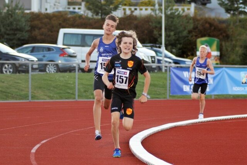 Marius Vedvik viste solid 3000 m-form på Hamar 600m_G13-14.jpg