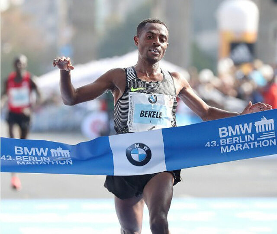 Vant tvekampen: Kenenisa Bekele vant en tøff og spennende dell med Wilson Kipsang og var bare seks sekunder etter verdensrekorden. (Foto: arrangøren) Vant tvekampen: Kenenisa Bekele vant en tøff og spennende dell med Wilson Kipsang og var bare seks sekunder etter verdensrekorden. (Foto: arrangøren)