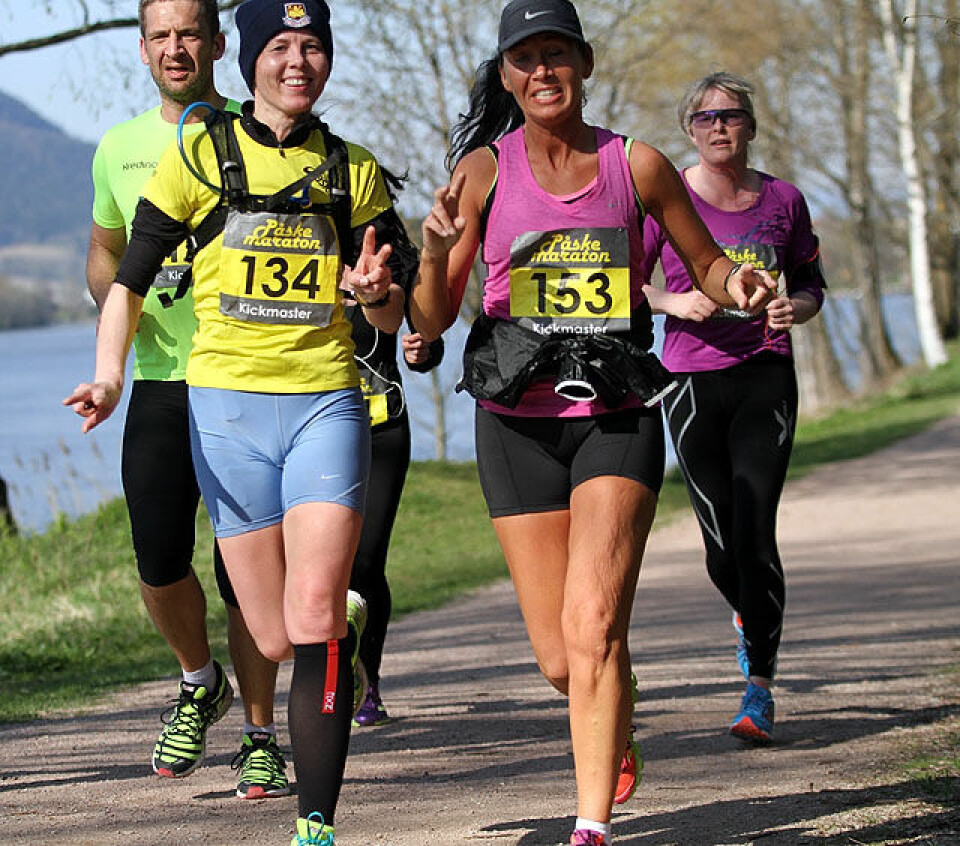 Påskemaraton ble sommermaraton Maraton_Wibeke_Andersen_og_maratondebutant_Linda_Klerud_IMG_1970.jpg
