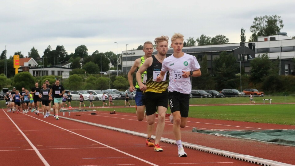 19-åringen Magnus Begsjø løp inn til seier på 33:41. 19-åringen Magnus Begsjø løp inn til seier på 33:41.