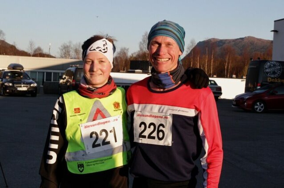 De to beste på 10 km under 4. løp i Ålesund vinterkarusell. Fra venstre, Pål Andre Lervåg og Jan Ketil Vinnes De to beste på 10 km under 4. løp i Ålesund vinterkarusell. Fra venstre, Pål Andre Lervåg og Jan Ketil Vinnes