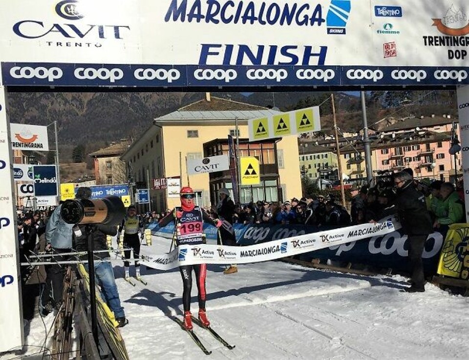 Tord Asle Gjerdalen med historisk trippel i Marcialonga Smutna_maalsnora.jpg