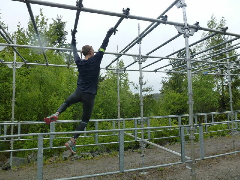 Barskingen i Rakkestad - Norges beste hinderløp? 2015.06.06_Barskingen_Team Birks venner_Kristine Clasen_Armgang2_FOTO_AndreasDietzel.jpg
