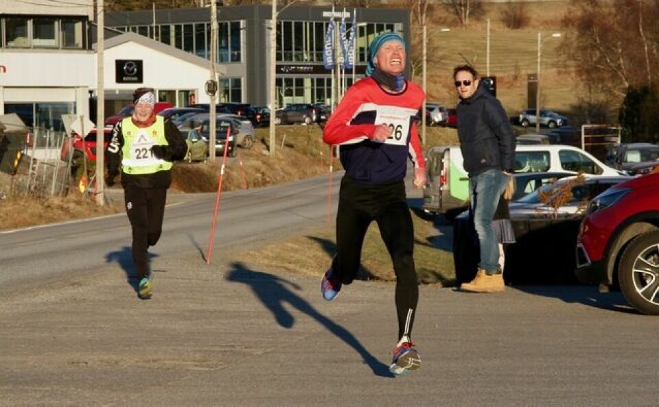 Jan Ketil Vinnes vant duell mot Pål Andre Lervåg i Ålesund 10km_maal_duell