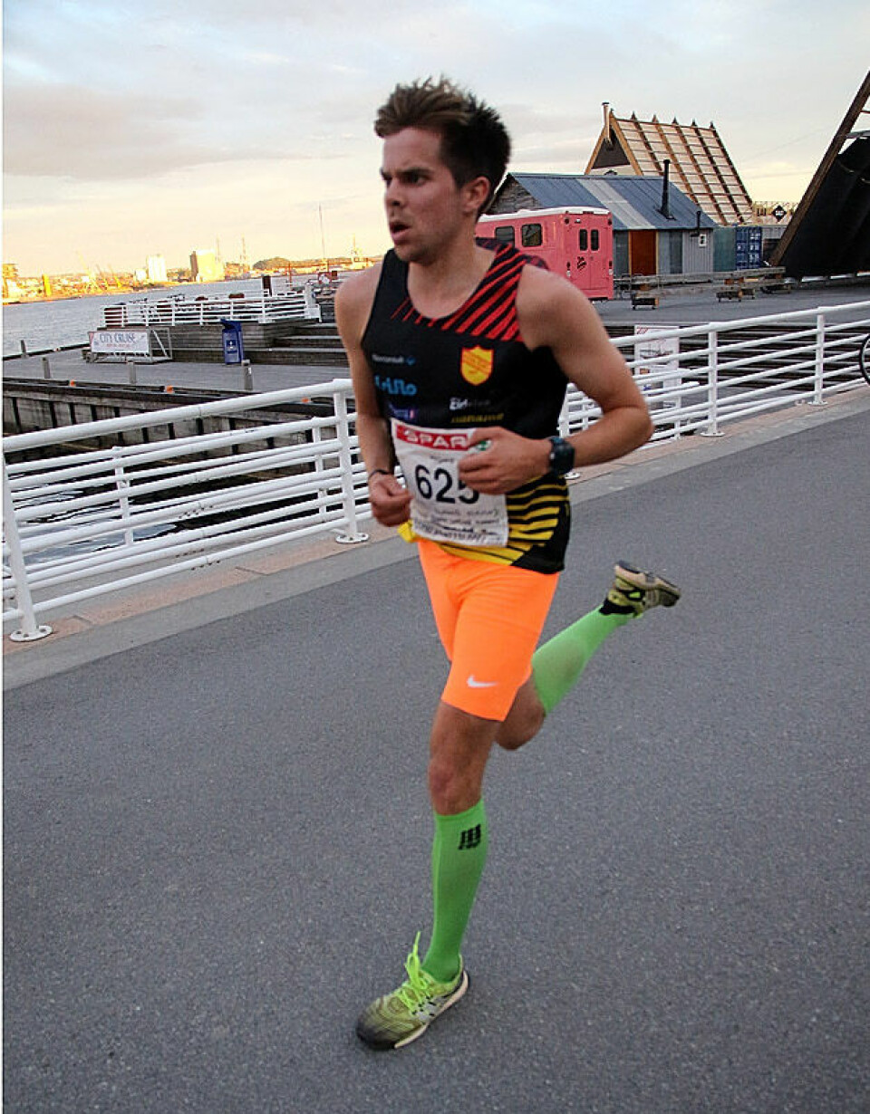 Sommernattsløpet i nydelig solnedgang Vegard_Oelstad_IMG_7608.jpg