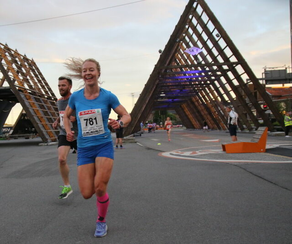 Sommernattsløpet i nydelig solnedgang Kondis/Heming Leira