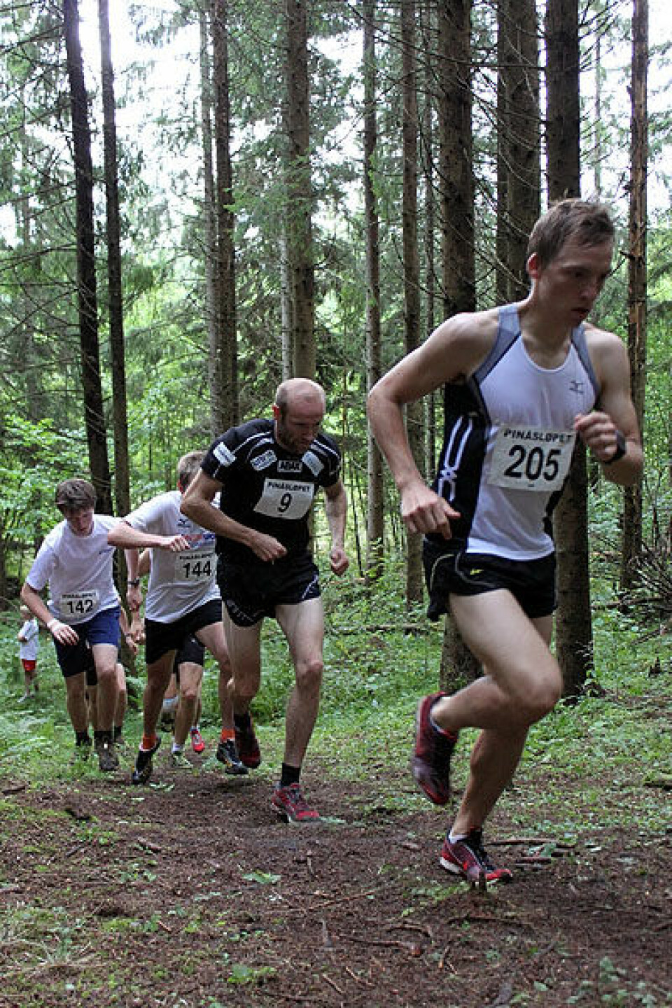 Pinåsløpet: Bjørgen og Hjelmseth Bergstaa_tet_foerste_bakke_IMG_0461