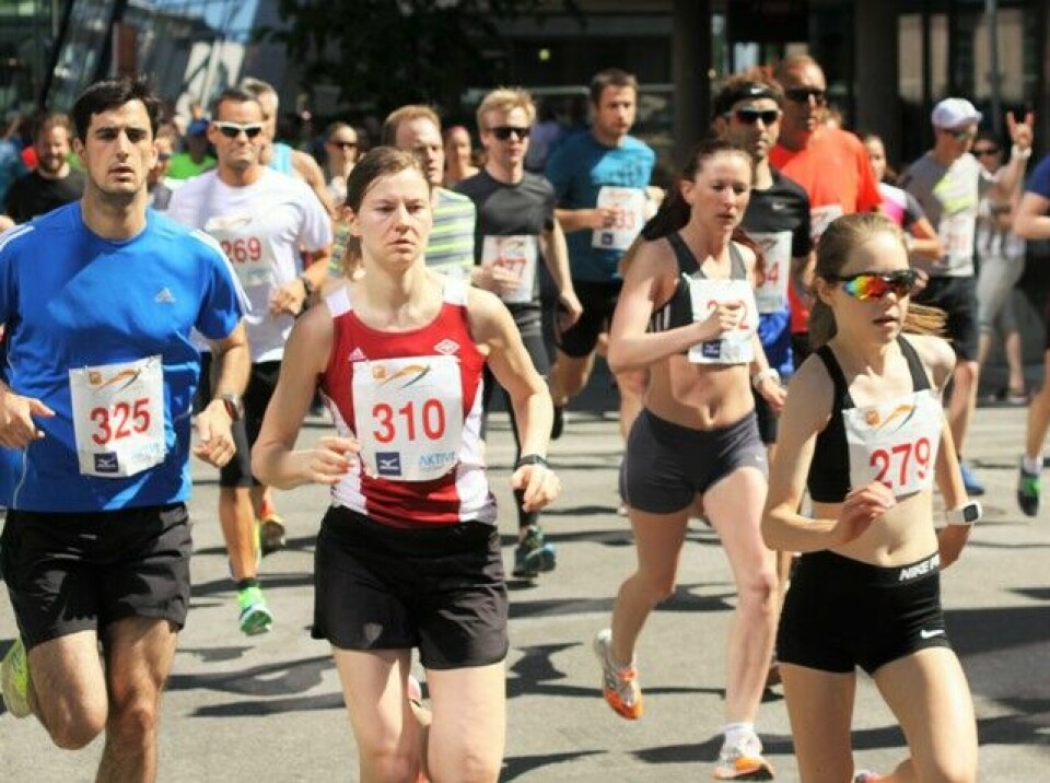 Hett under Elveløpet hvor Øystein Mørk doblet Damvinner_5Km.JPG