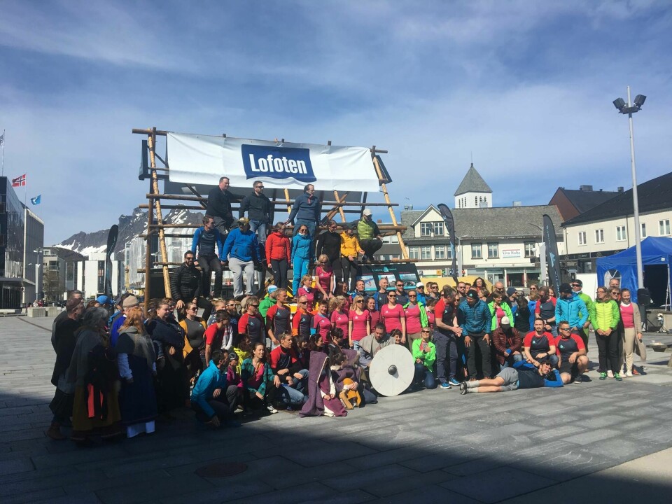 Hallvard Schjølberg imponerte i Lofoten Ultra Trail Deltagerne_etterpå.jpg