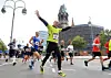I likhet med Berlin Marathon går også The Great 10k Berlin forbi flere av byens kjente bygninger. (Foto: Jürgen Engler / Berlin läuft)
