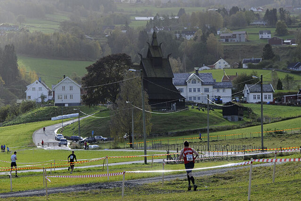 O. Fissehatsion og Solheimdal norske terrengmestre i Vik Vik_Stavkirke.jpg