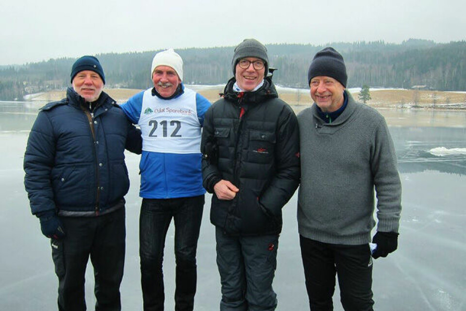 De tre S-ene (fra v.) Sten Stensen, Kay Stenshjemmet og Amund Sjøbrend sammen med Steinar Saghaug på Dølisjoen lørdag. De tre S-ene (fra v.) Sten Stensen, Kay Stenshjemmet og Amund Sjøbrend sammen med Steinar Saghaug på Dølisjoen lørdag.