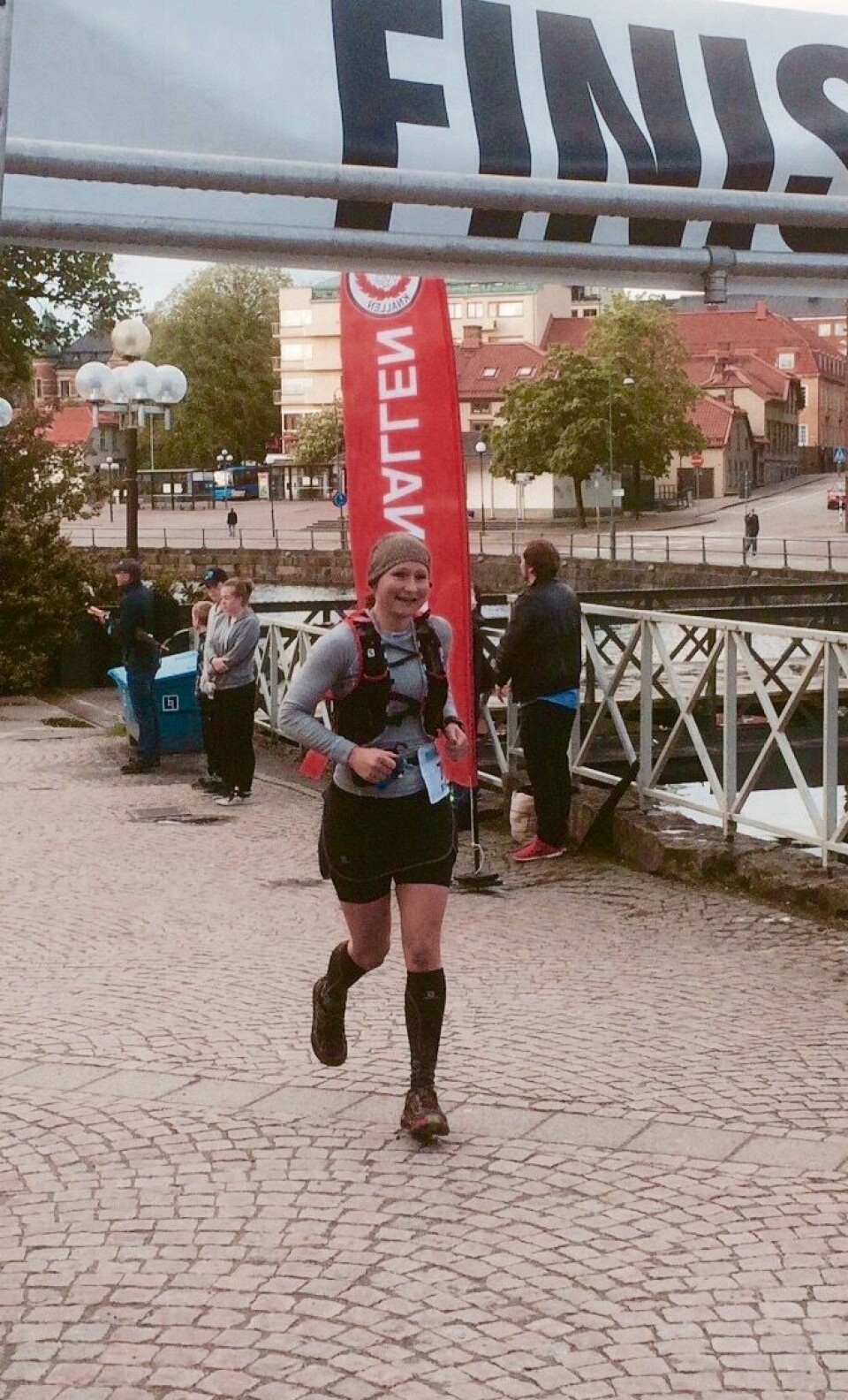 Ragnar Nygård nummer 3 på 100 miles i Borås Helle_målgang.JPG