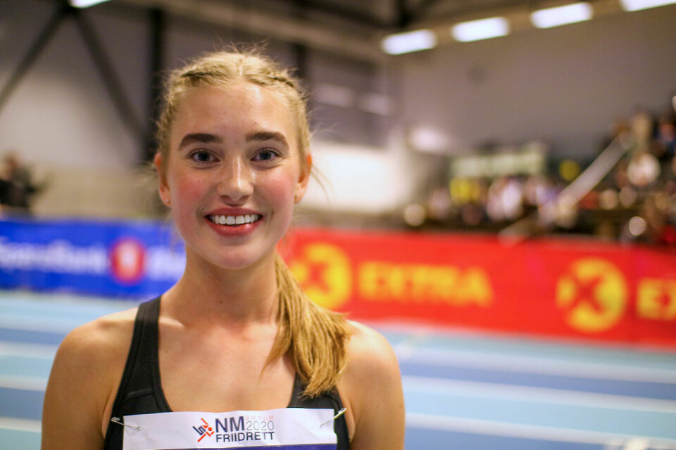 Kristine Lande Dommersnes med NM-tittel på 3000 meter, sølv til Andrea Modin Engesæth 3J6A5601.jpg