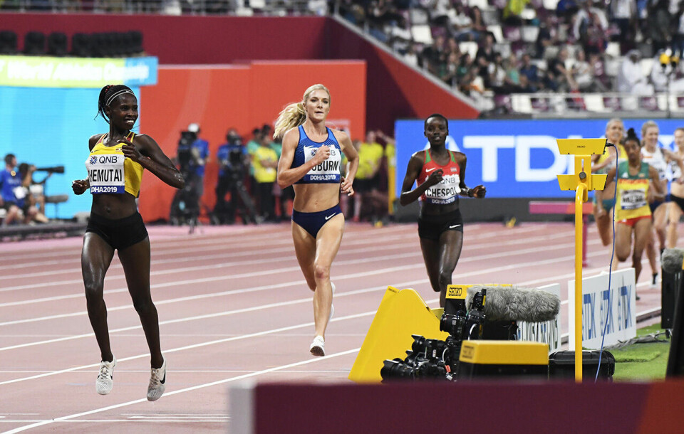 Spennende venting for Karoline Bjerkeli Grøvdal før hun ble finaleklar på hinder hinder-heat1-maalgang_50D6906.jpg