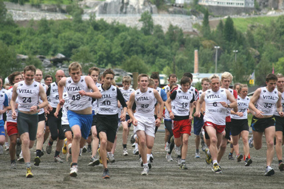 Marit Eide satte løyperekord Hellesyltloepet_2010_start