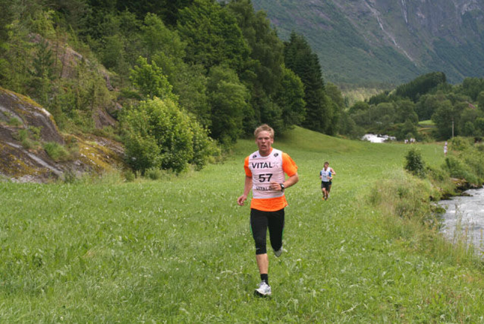 Marit Eide satte løyperekord Hellesyltloepet_2010_Hellebostad