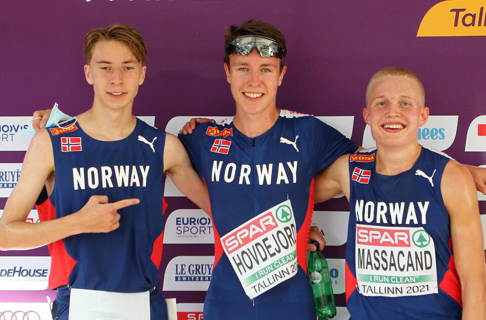 De tre norske, Tord Frank Ulset, Vebjørn Hovdejord og Philip Anders Anthelme Massacand, i mikssonen etter sin 5000 m. (Foto: Kjell Vigestad) De tre norske, Tord Frank Ulset, Vebjørn Hovdejord og Philip Anders Anthelme Massacand, i mikssonen etter sin 5000 m. (Foto: Kjell Vigestad)