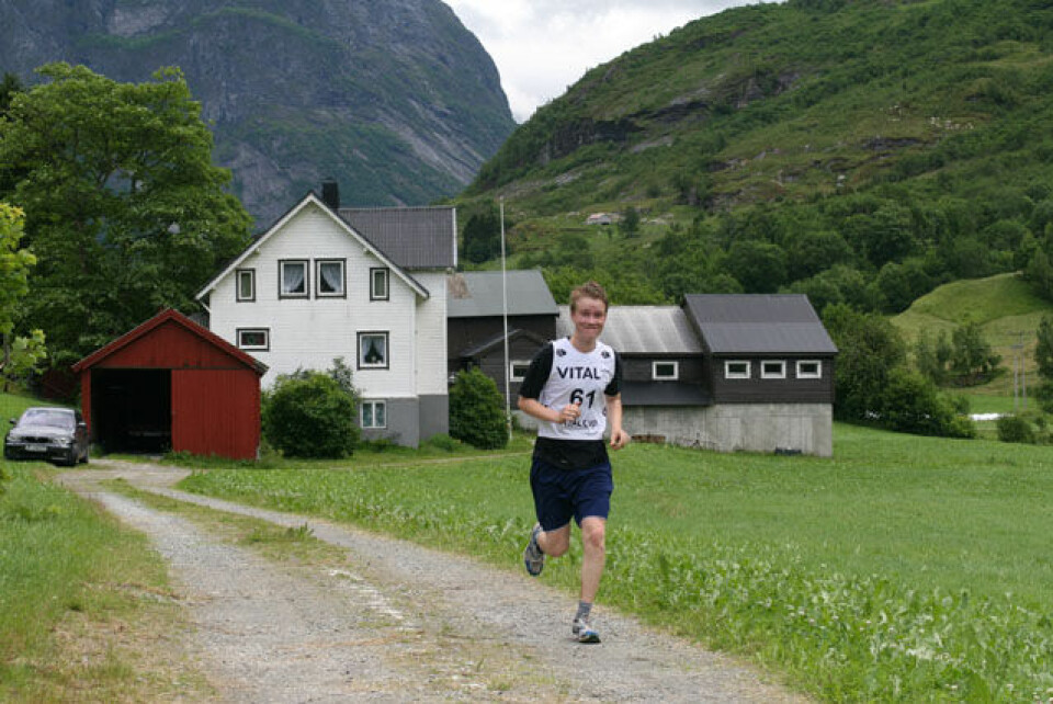 Marit Eide satte løyperekord Hellesyltloepet_2010_Ivar_Saeter