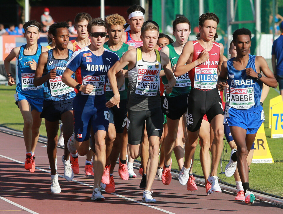 God uttelling for alle de tre norske guttene på 5000 m Runde2_gikk_sakte_alle_samlet_Hovdefjord_framme_AZ3T0606.jpg