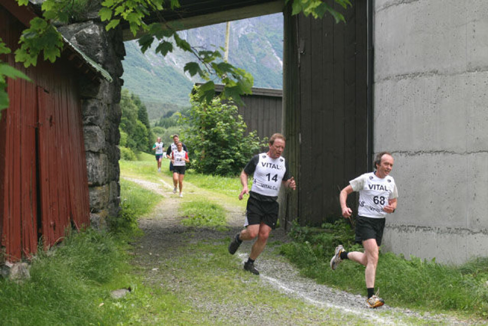 Marit Eide satte løyperekord Hellesyltloepet_2010_Tore_Johansen